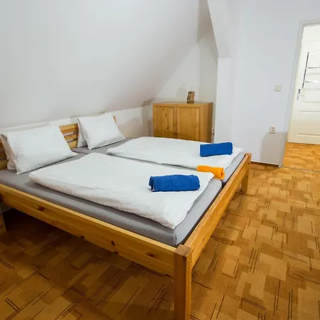 Guest house Modry