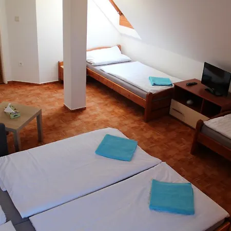 Guest house Modry